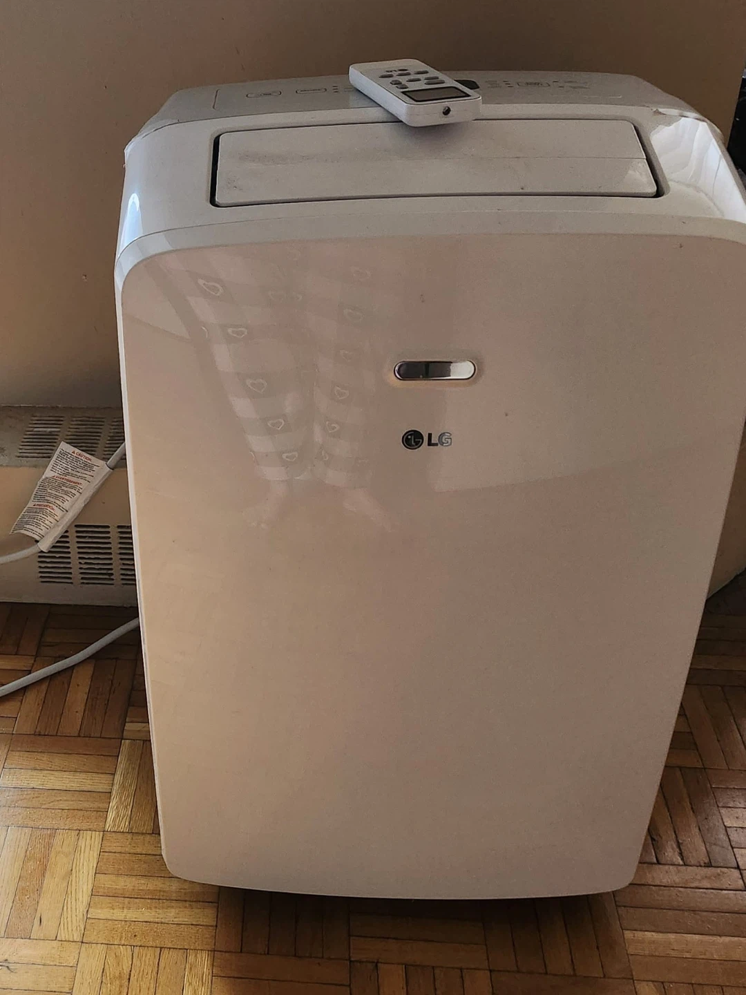 LG Portable Air Conditioner with Remote