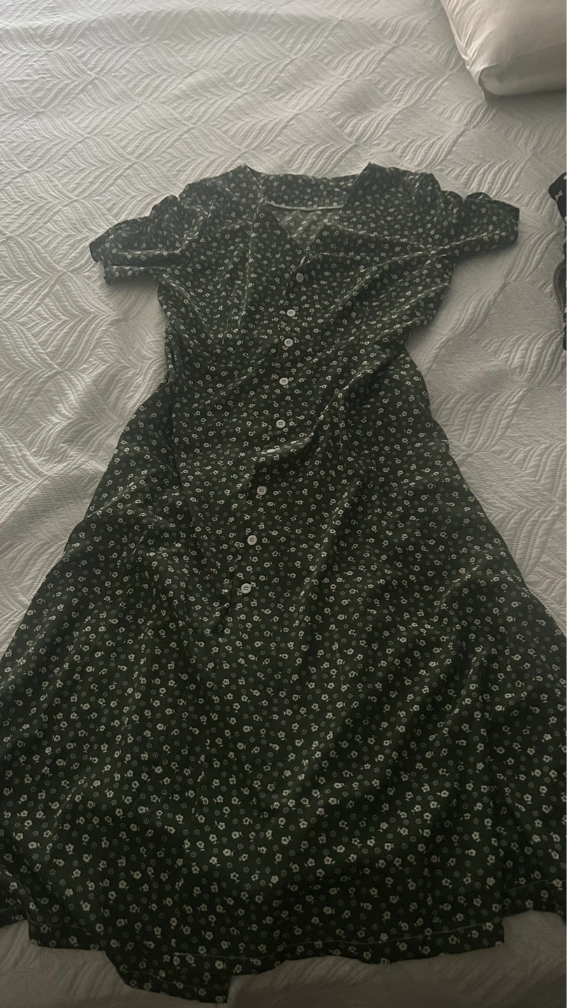 Green floral print midi dress