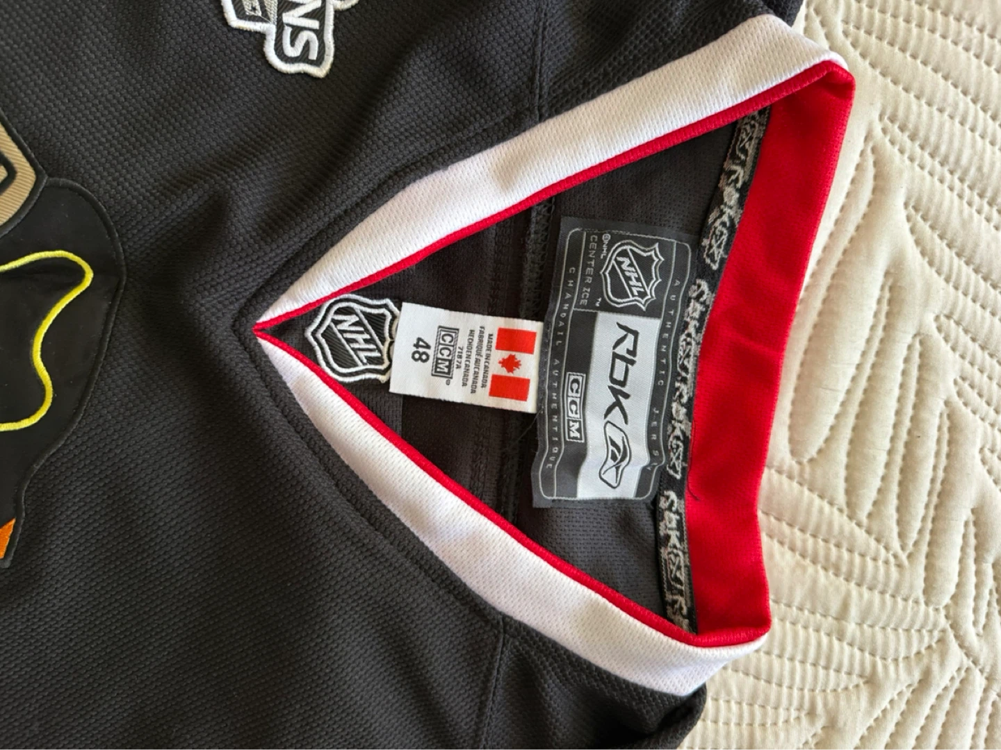 Chicago Blackhawks 2015 Stanley Cup Champions Jersey - Size 48 - photo 3