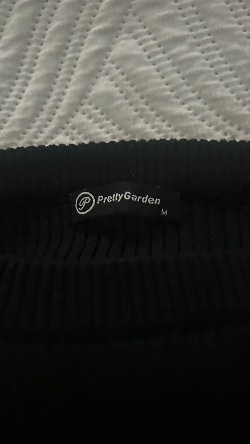 PrettyGarden Black Ribbed Long Sleeve Sweater - Size M - photo 2