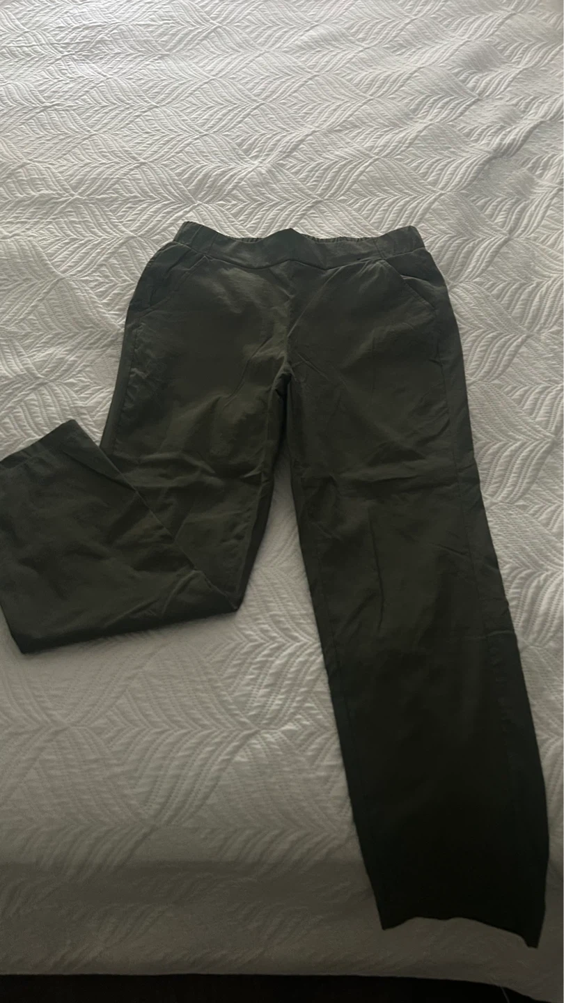 MODERN AMBITION Women's Olive Green Pants - Size M