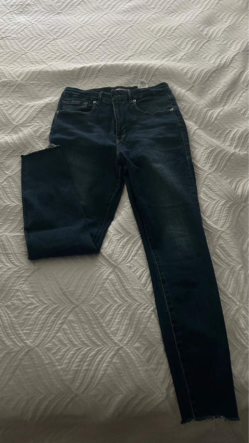 GOOD AMERICAN Good Waist Crop Jeans Size 16/30