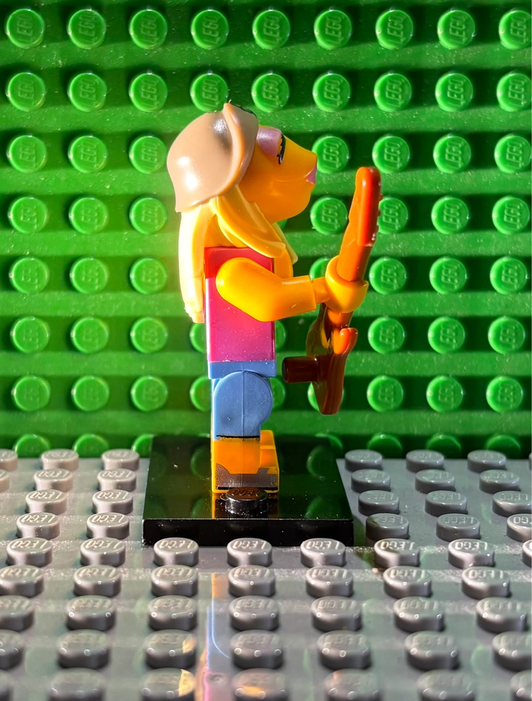 LEGO Minifigure Rock Star Guitarist - photo 2