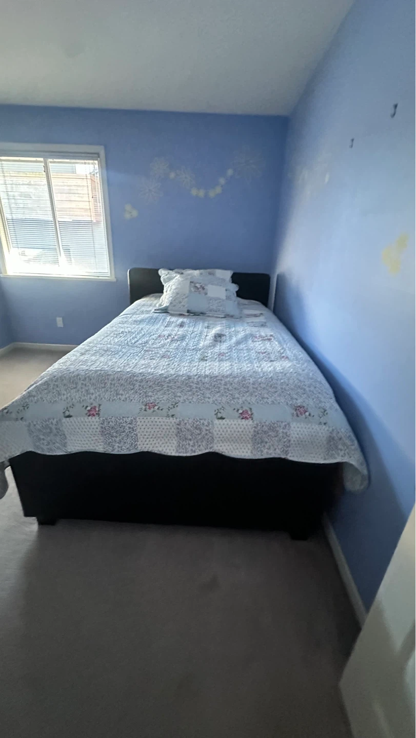 Single Bed Frame including the mattress and box springs - photo 2