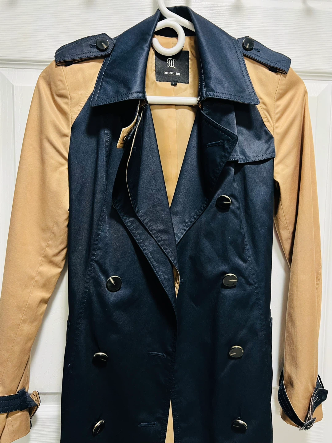 Premium Two-Tone Trench Coat from South Korea - photo 3