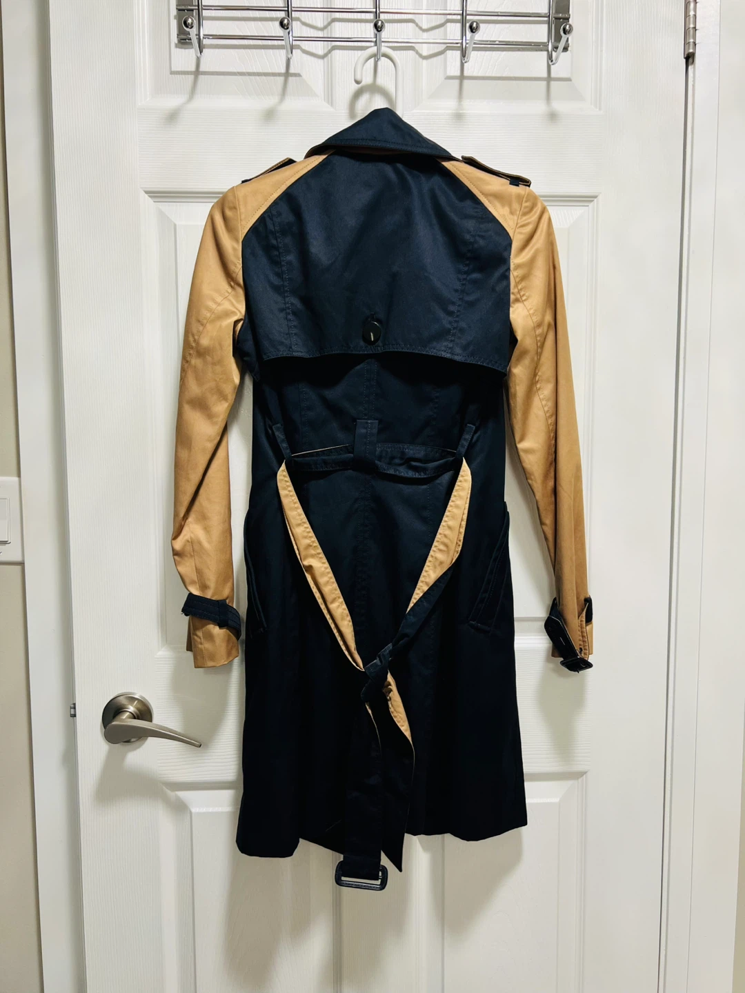 Premium Two-Tone Trench Coat from South Korea - photo 2