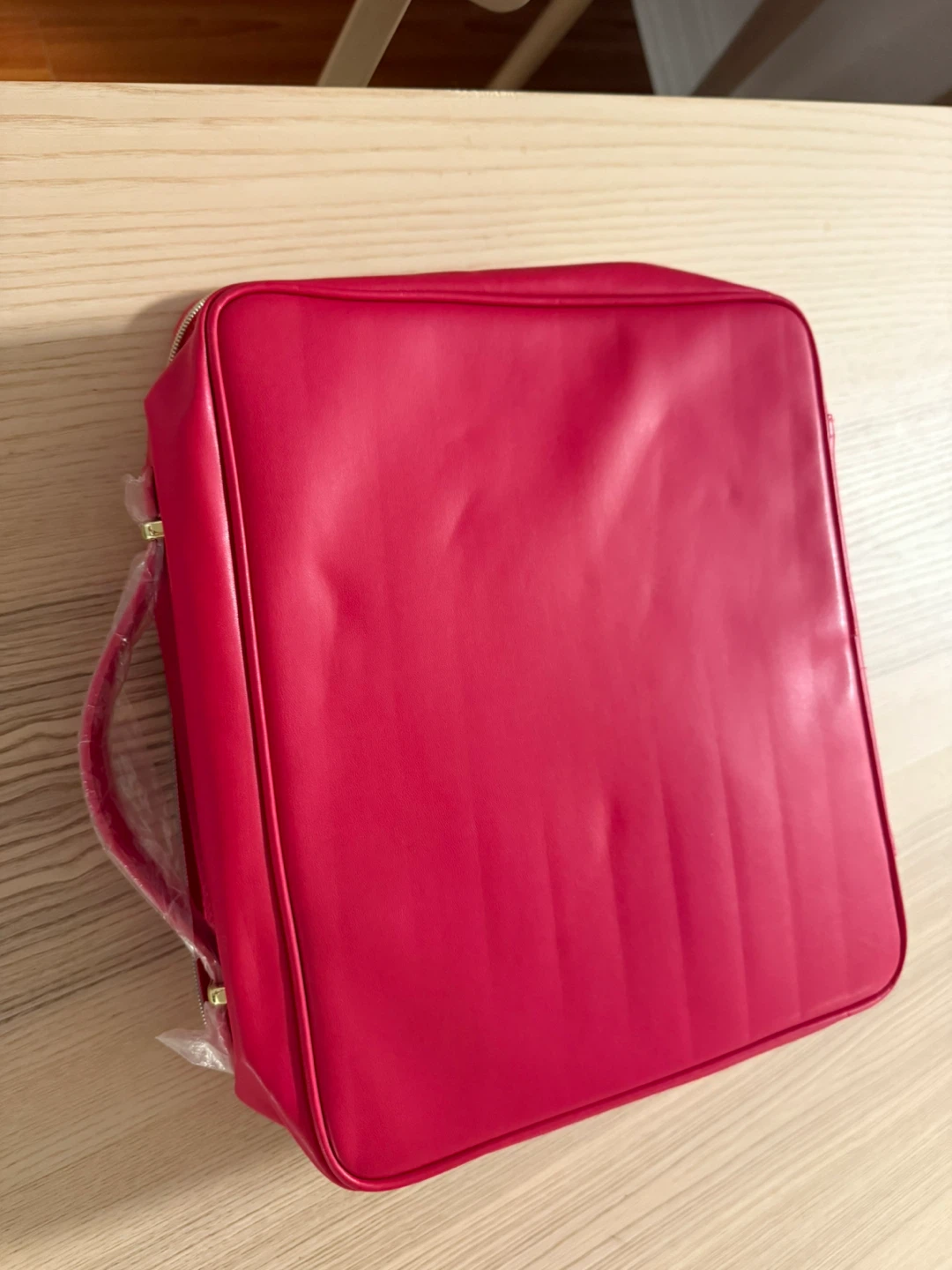 Red Makeup Bag with Star Design (lancome) - photo 2