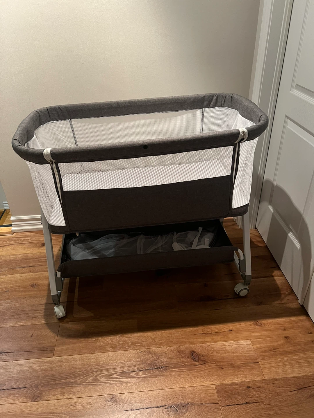 Baby Bassinet with Mattress
