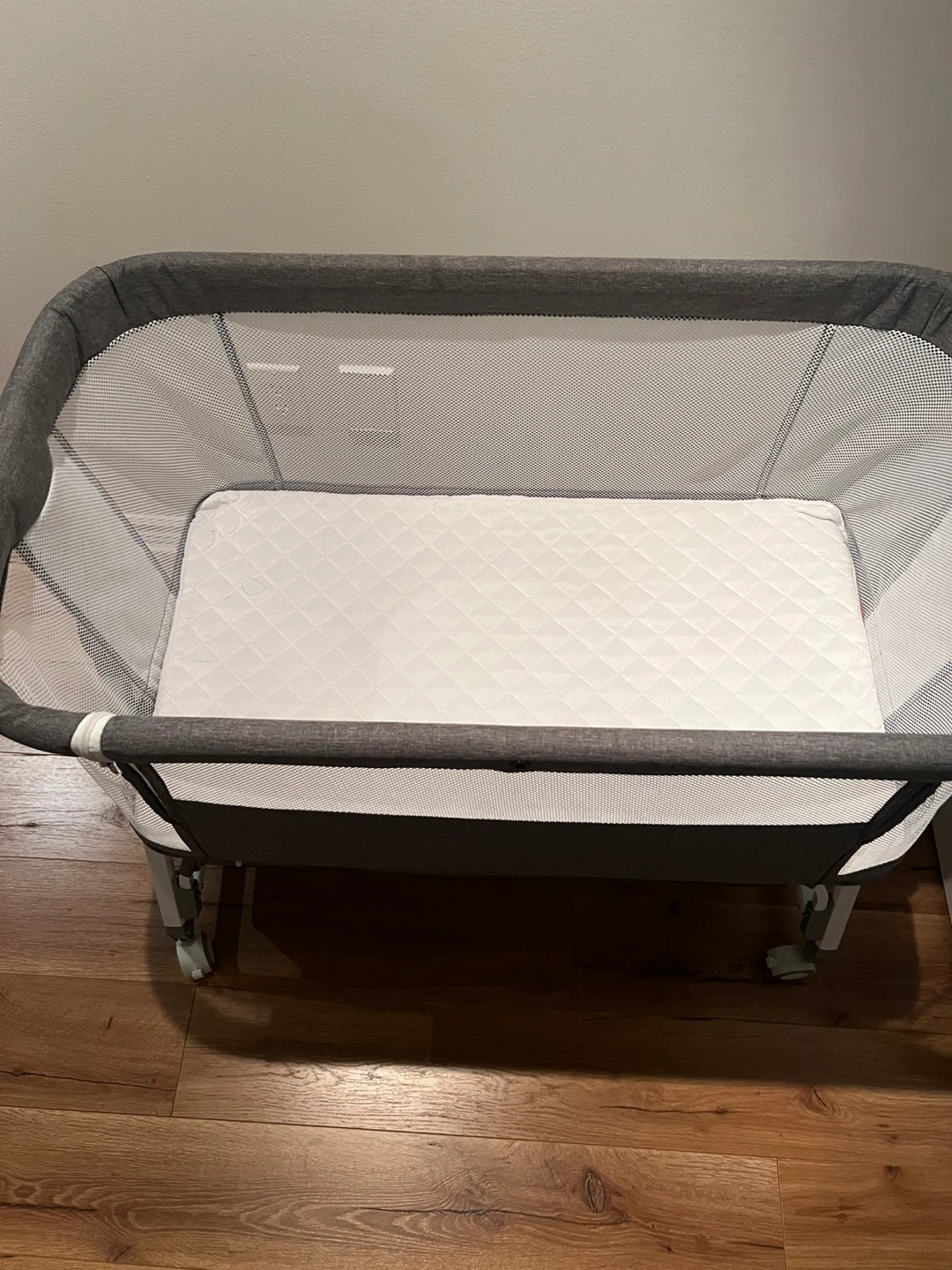 Baby Bassinet with Mattress - photo 3