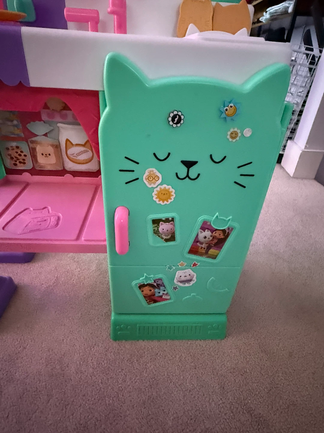 Gabby's Dollhouse Kitchen Playset - photo 2