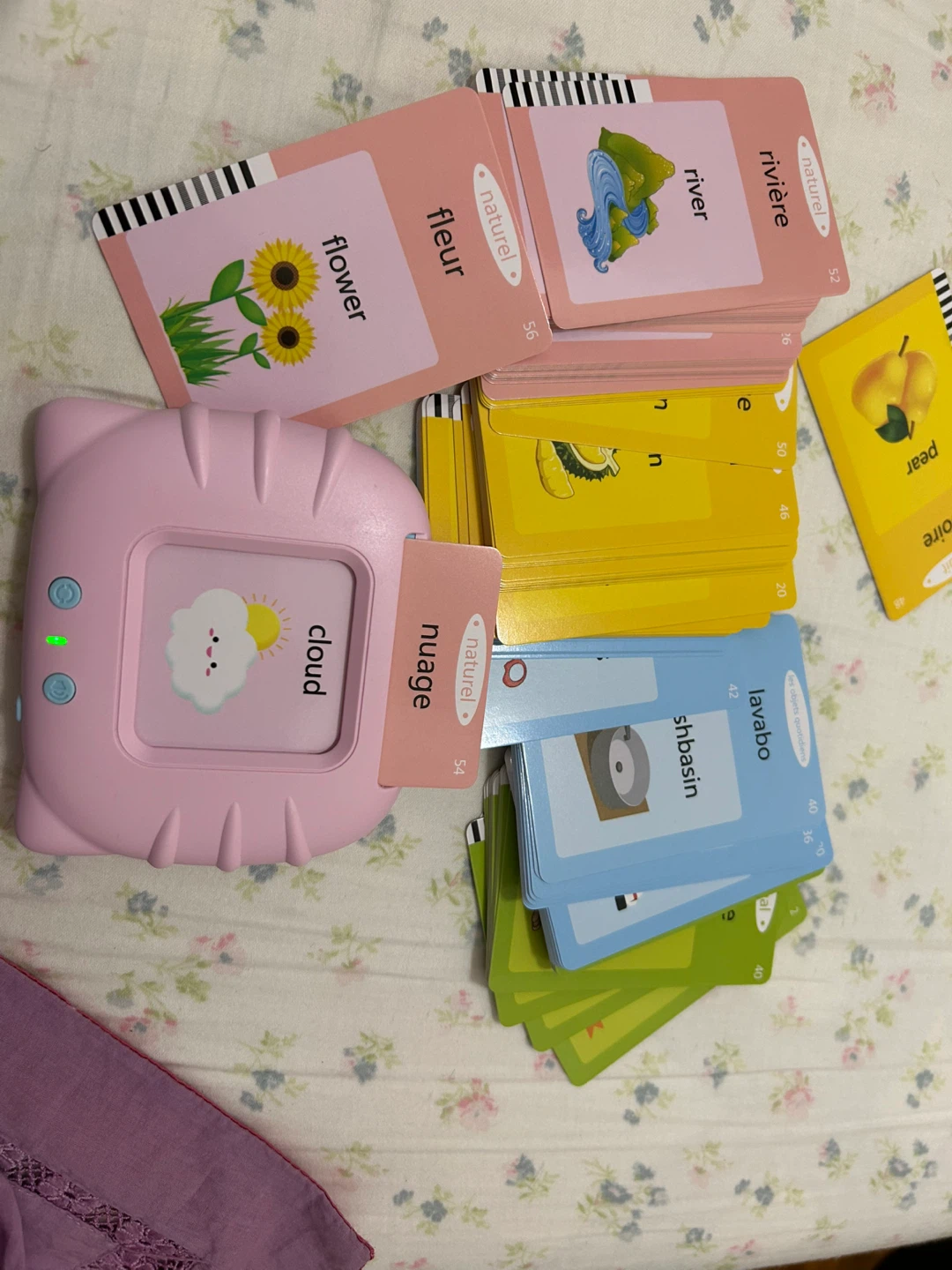 New- Small Taking English/French Learning Device with Flashcards - photo 2