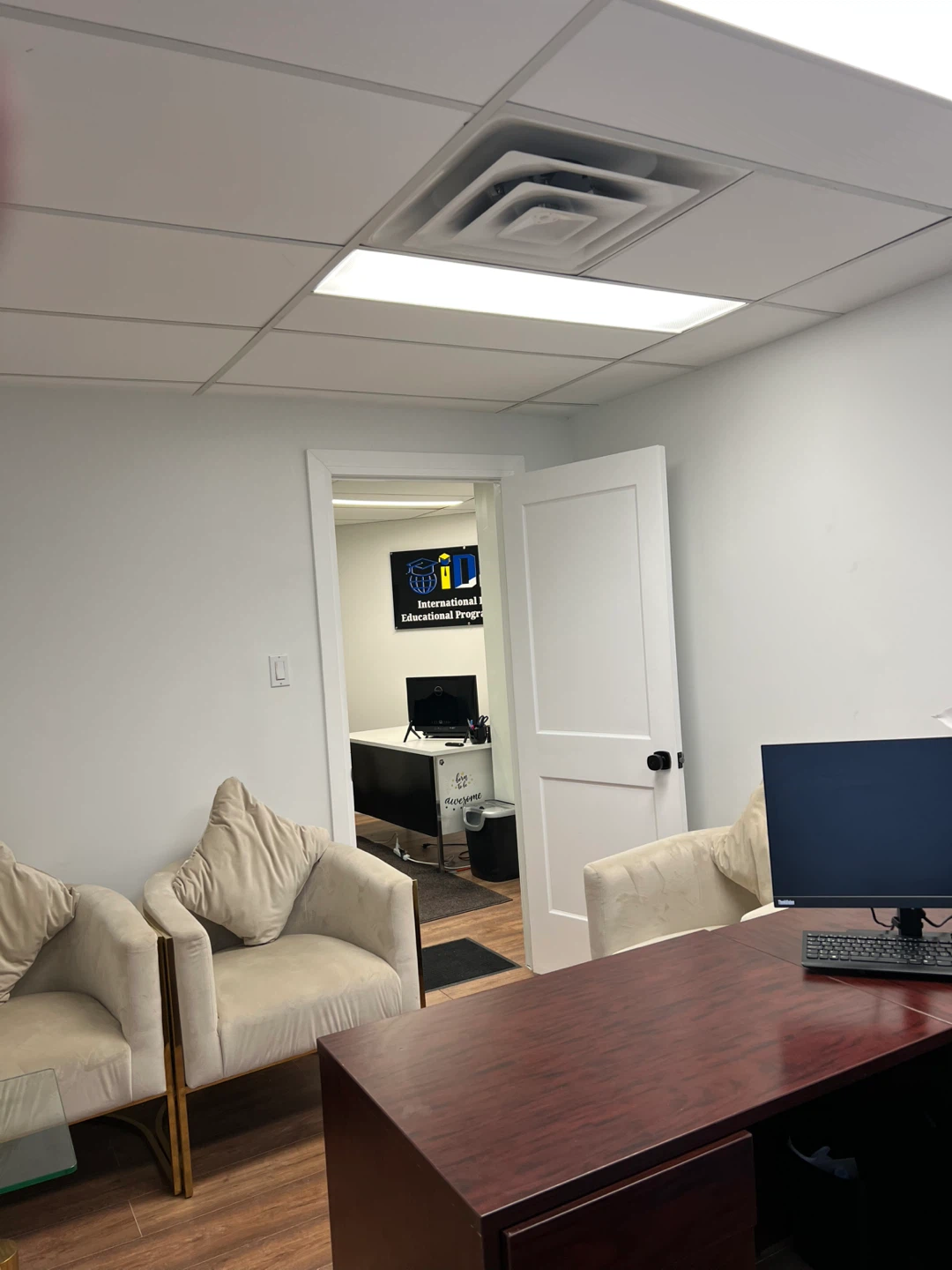 Office space rent - photo 2