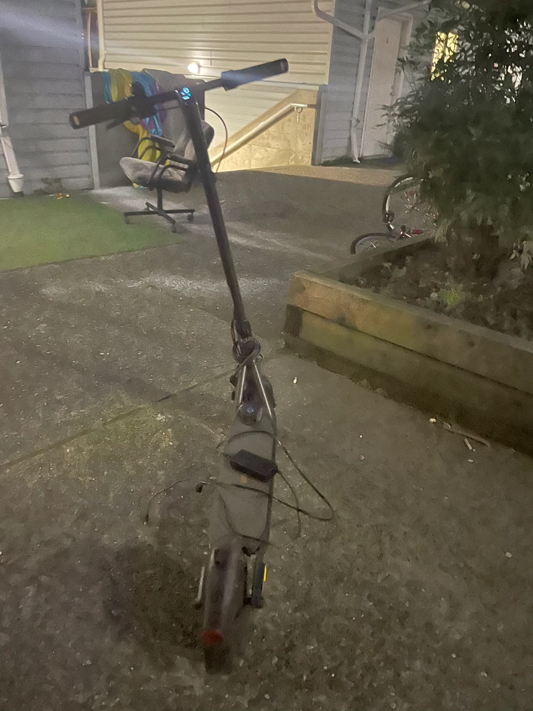 Segway Ninebot F2 Pro Electric Scooter - photo 3