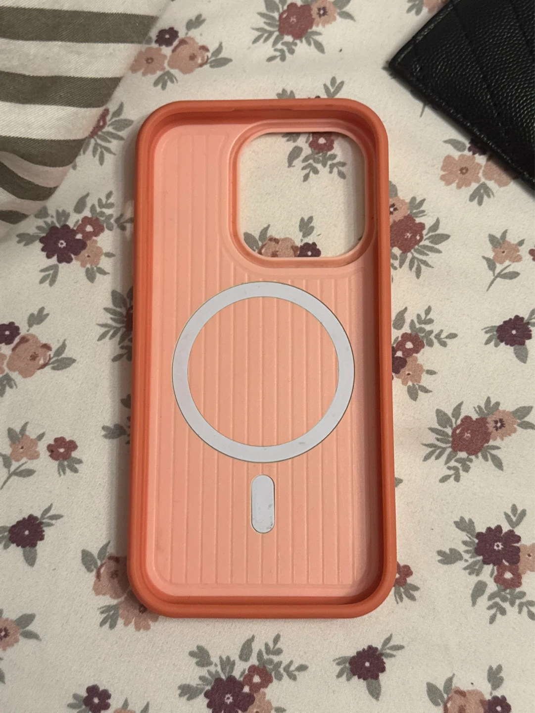 Peach MagSafe iPhone 15 Pro Case
