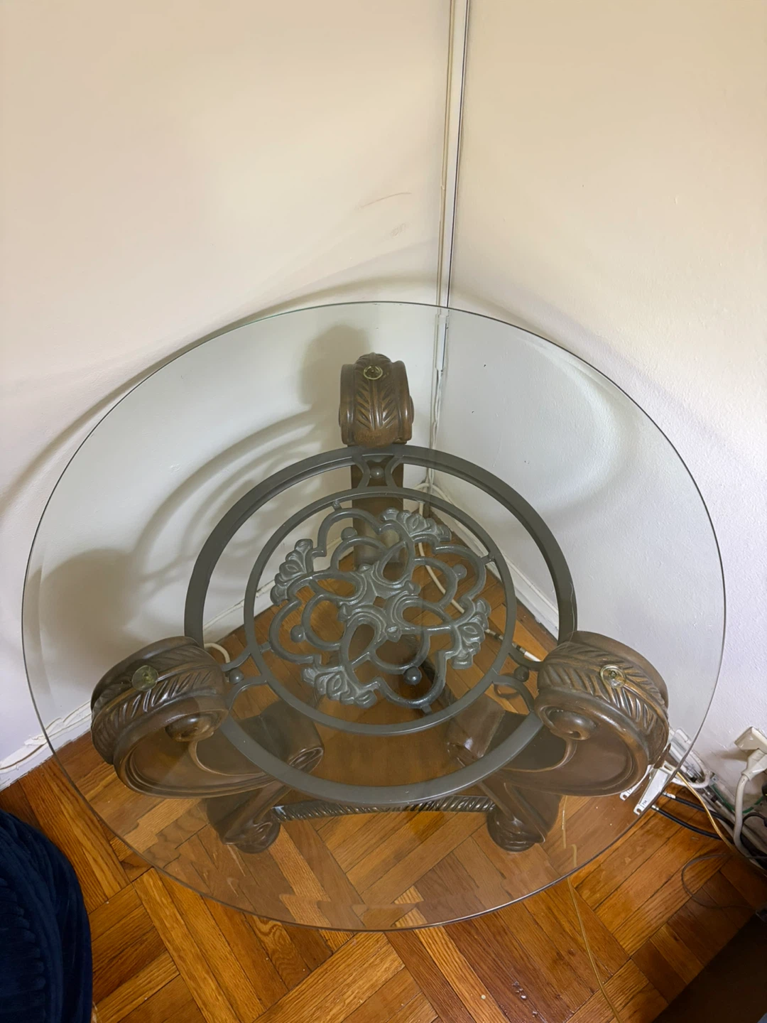 Round Glass Top Accent Table - photo 2