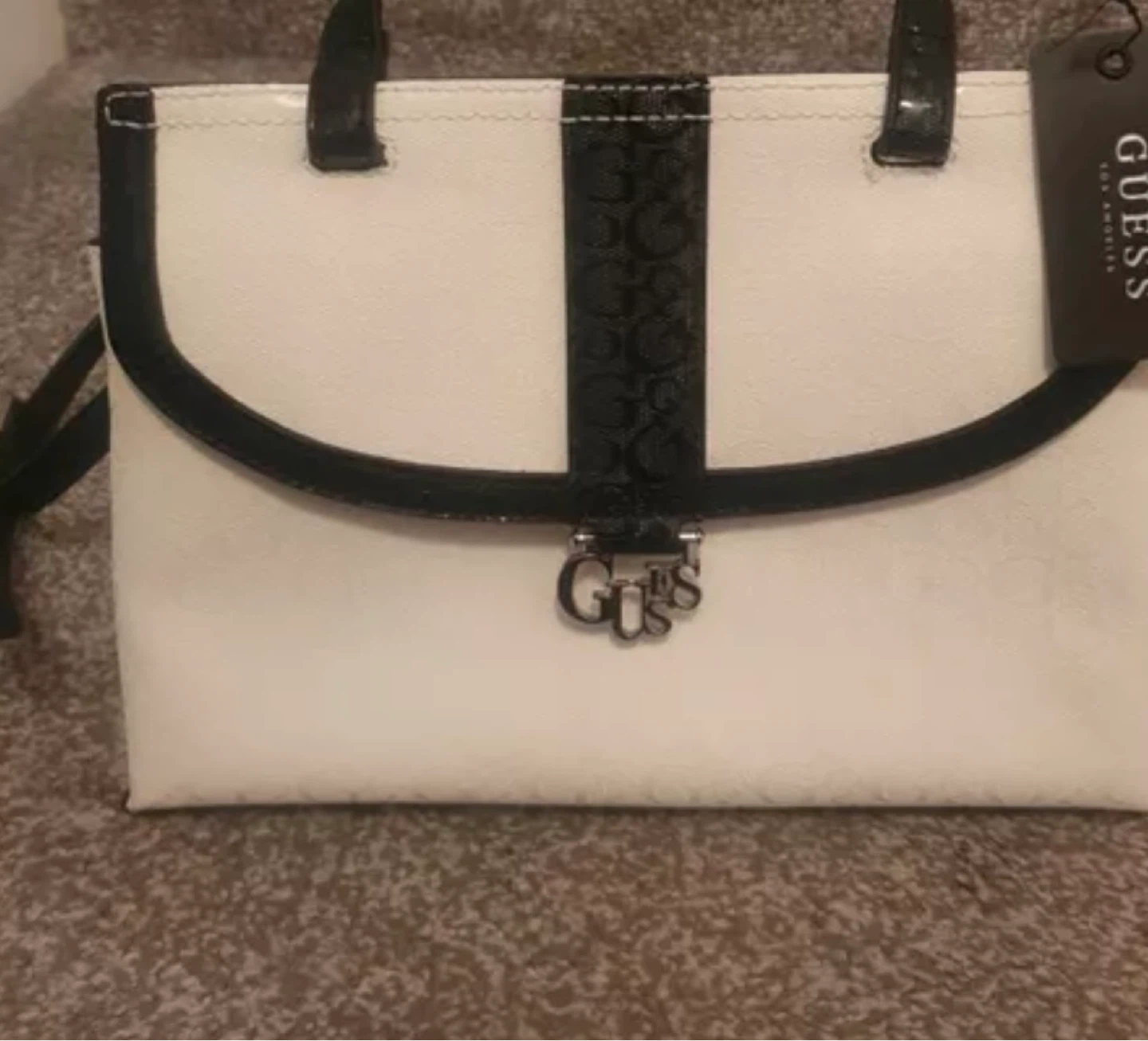 GUESS Cream & Black Monogram Shoulder Handbag - photo 4