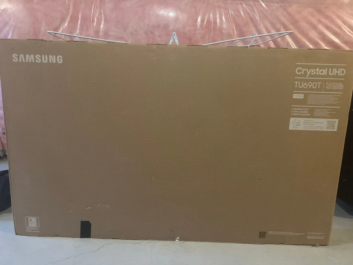 Samsung 58" Crystal UHD TU690T Smart TV - photo 3