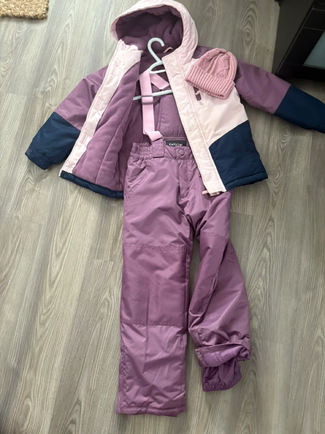 Kids Snow Suit - Pink/Purple/- Size 7/8  6/7