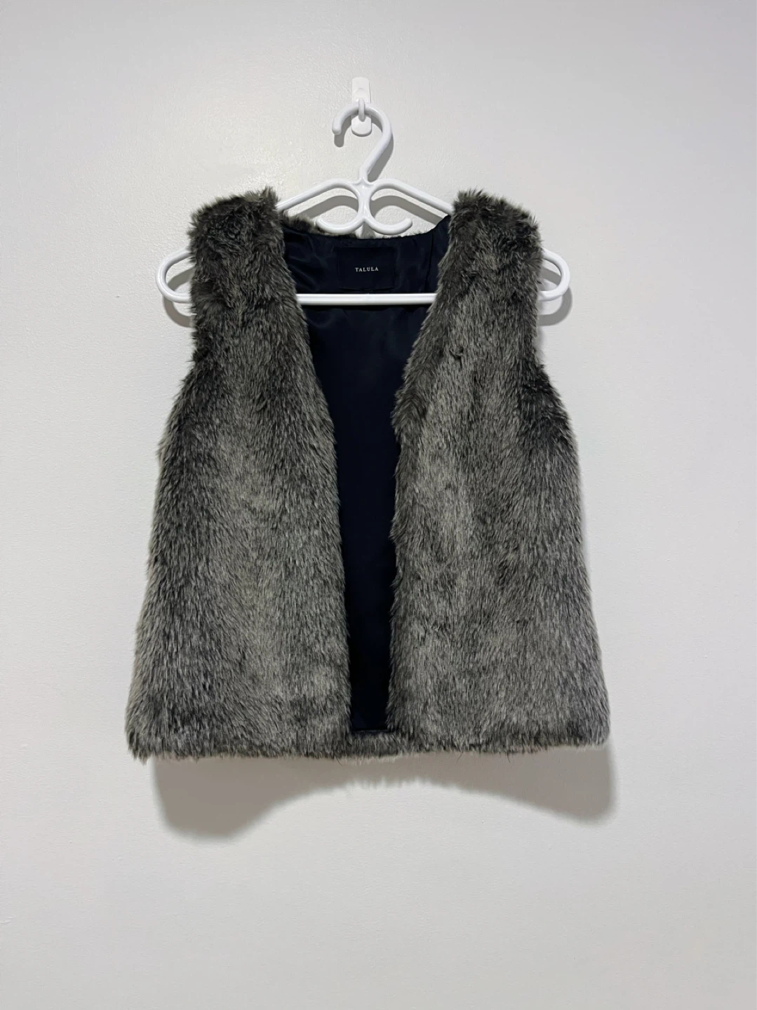 Aritzia Talula Faux Fur Vest - Size XS