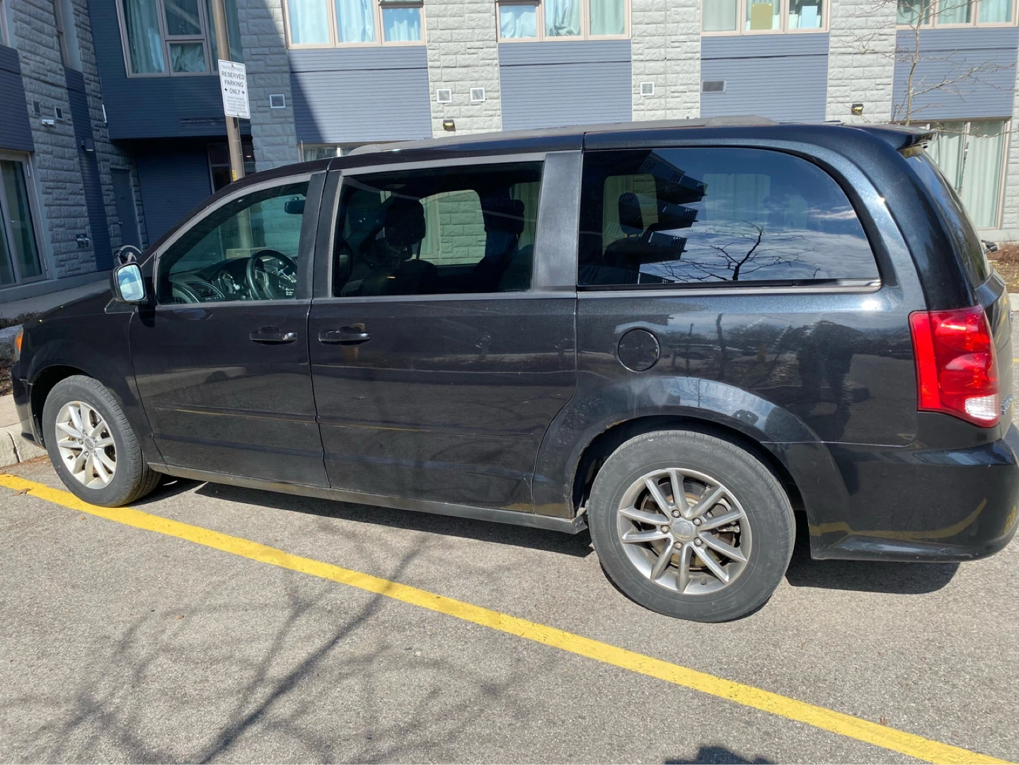 Black Dodge Grand Caravan RT Minivan - photo 3