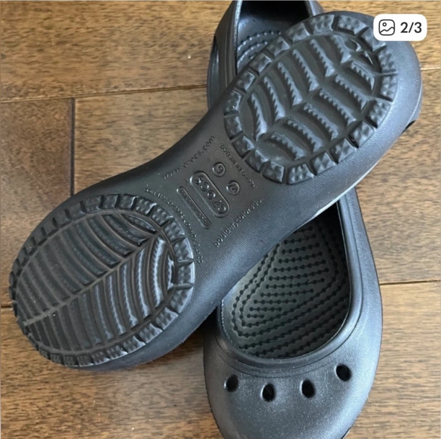 Black Crocs Women's Ballet Flats size 6 - photo 3