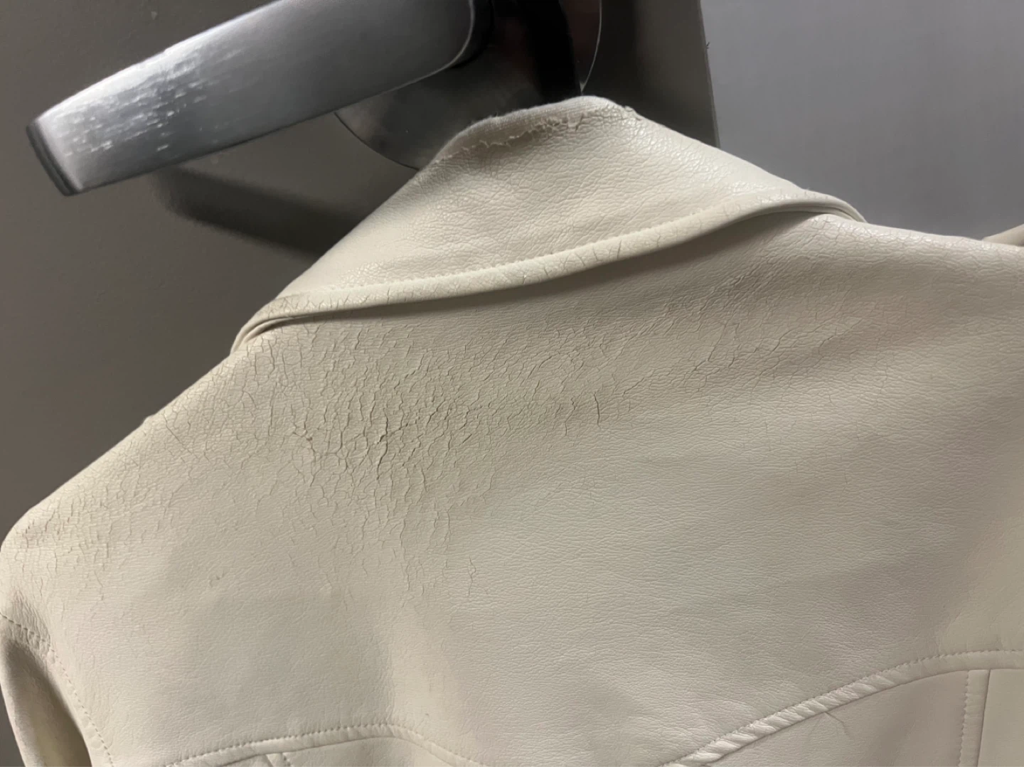 Bershka Cream Faux Leather Biker Jacket - photo 3