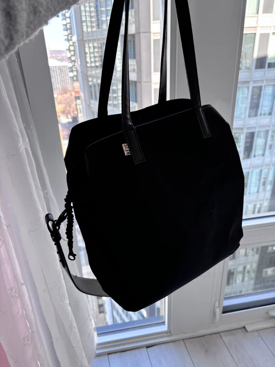 BÉIS The Commuter Tote Bag in Black - photo 4