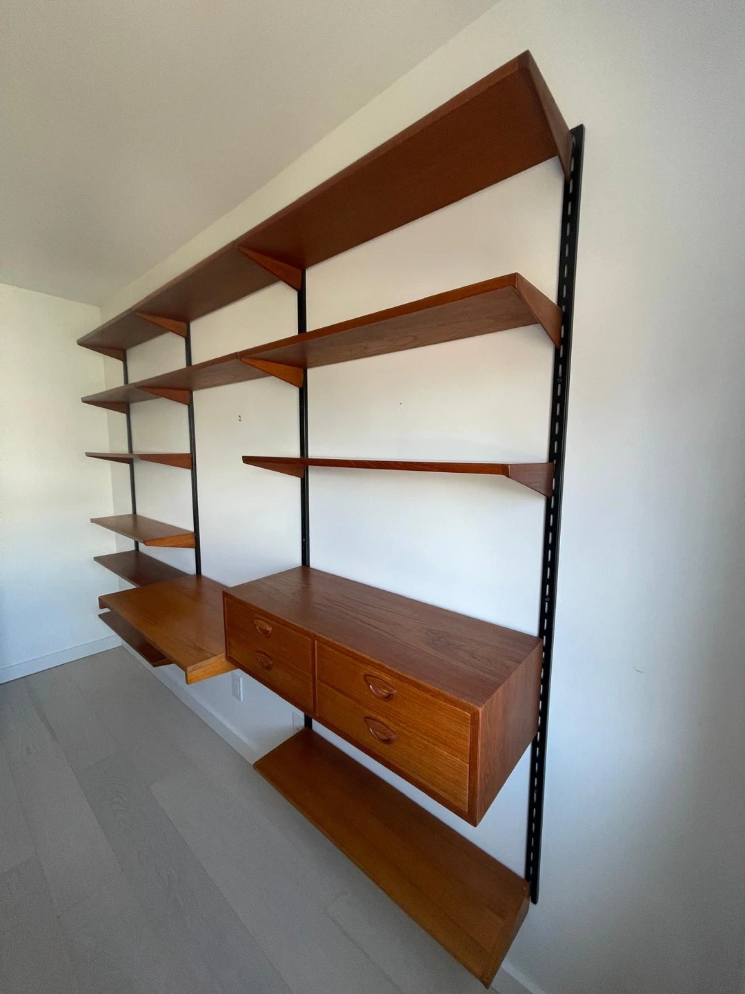Vintage Danish Teak Wall Unit – Kai Kristiansen (c. 1960) - photo 2