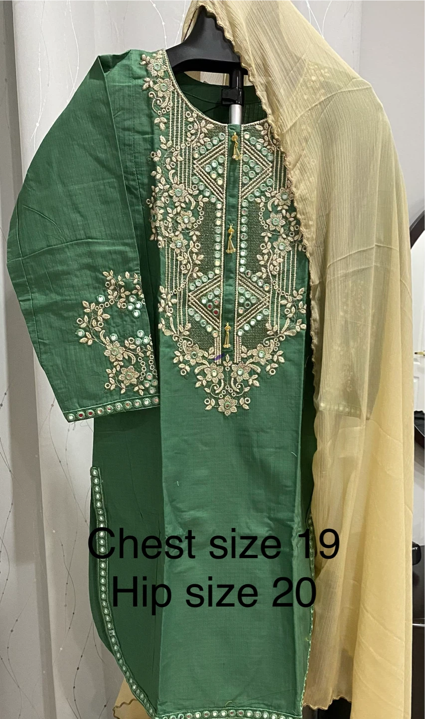 Embroidered khaddar fabric Kurti with gharara - photo 4