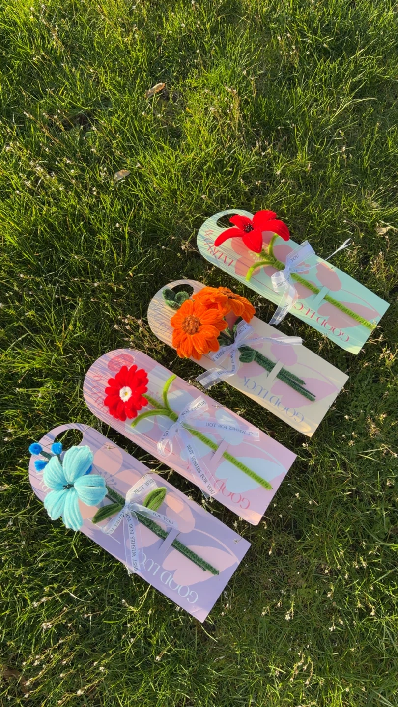 Pipe cleaner flowers - photo 4