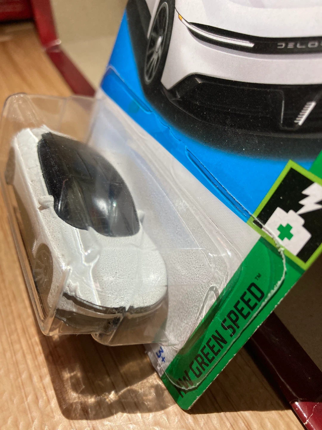 Hot Wheels / Delorean Alpha5 / White - photo 2