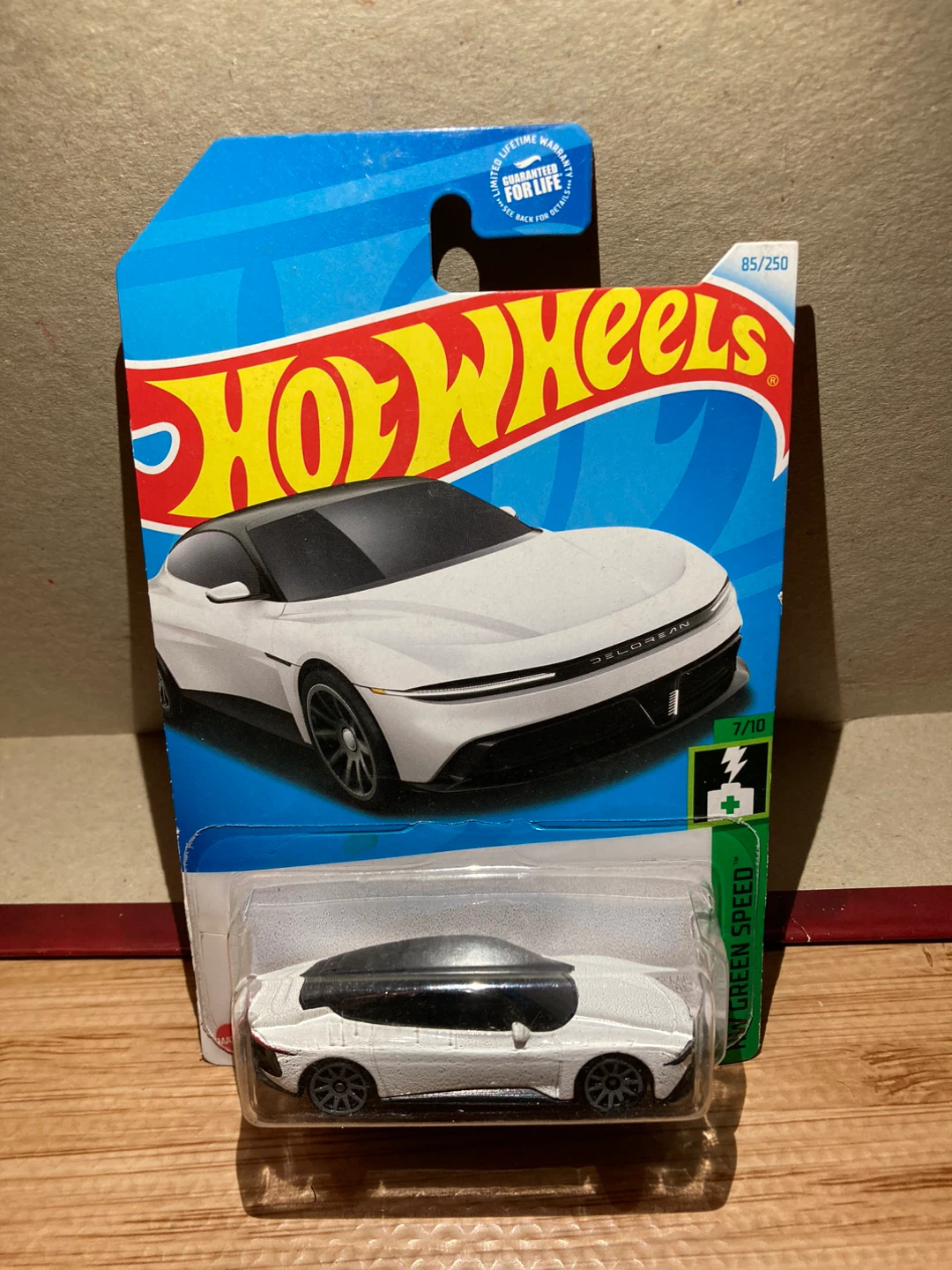 Hot Wheels / Delorean Alpha5 / White