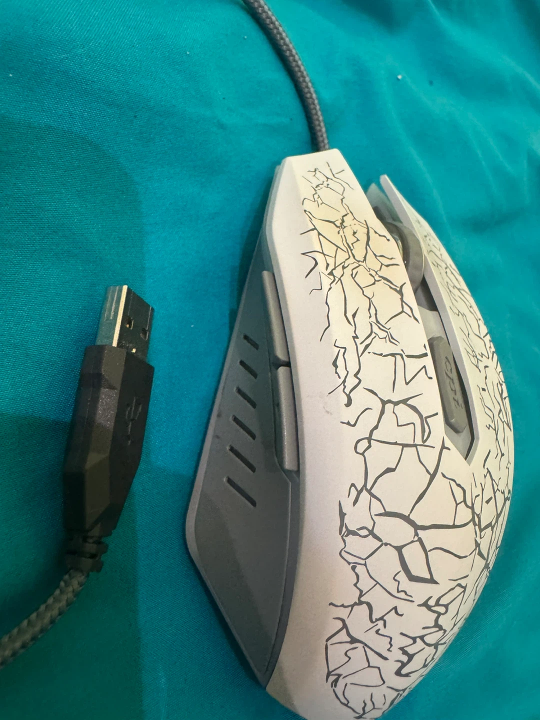 RGB gaming mouse - photo 2