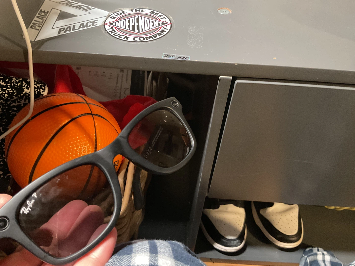 Ray-Ban Sunglasses with Case - photo 2