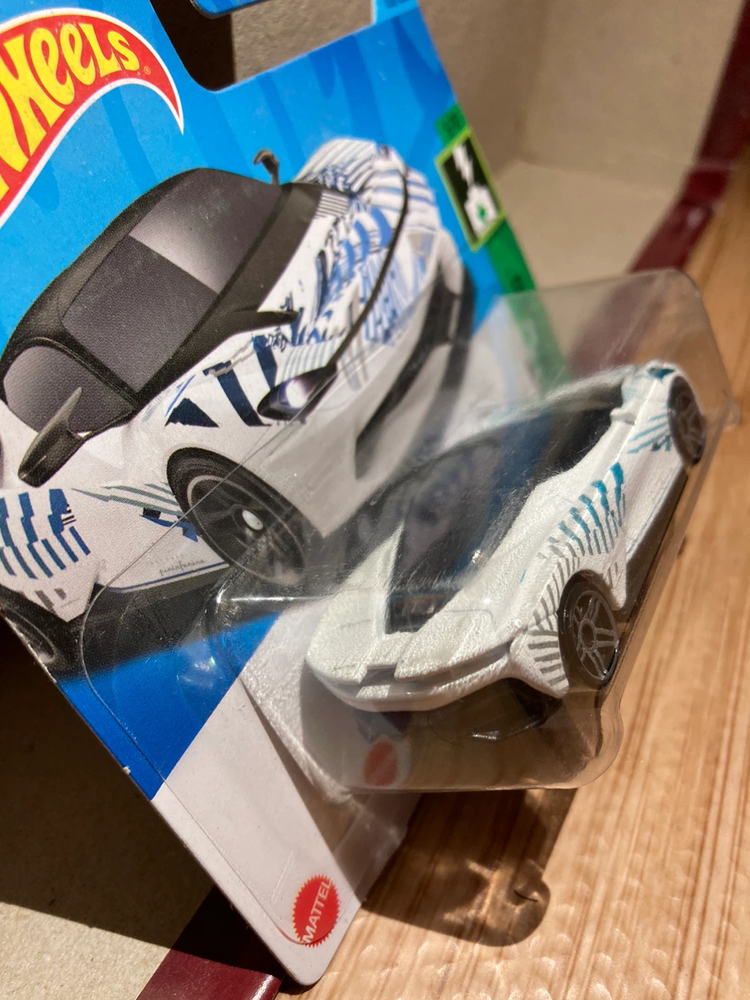 Hot Wheels / Automobili Pininfarina Battista / White - photo 3