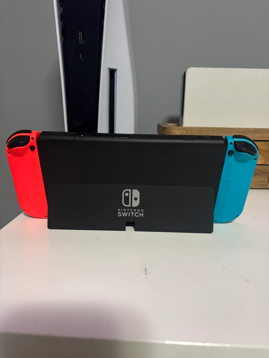 Nintendo Switch Console - photo 2