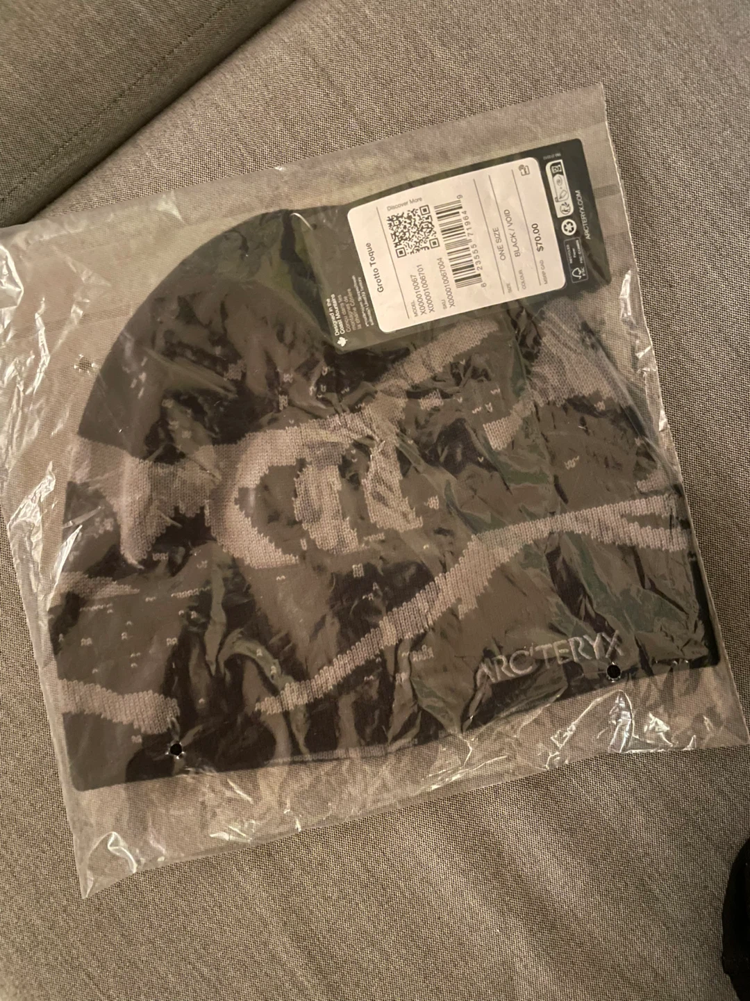 Arc'teryx Grotto Toque Hat Black Grey - photo 2