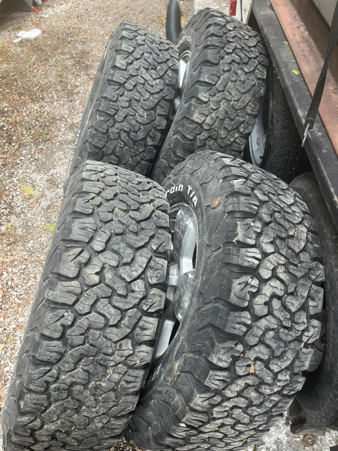 4 BFG All-Terrain T/A LT265/70R17 on 6x139.7 wheels - photo 2