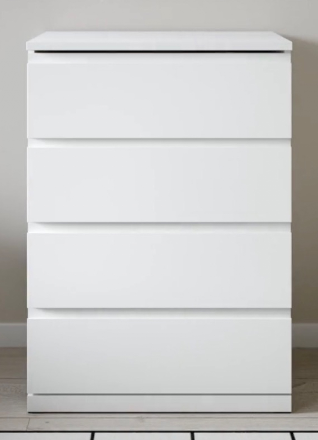 White 4-Drawer Dresser