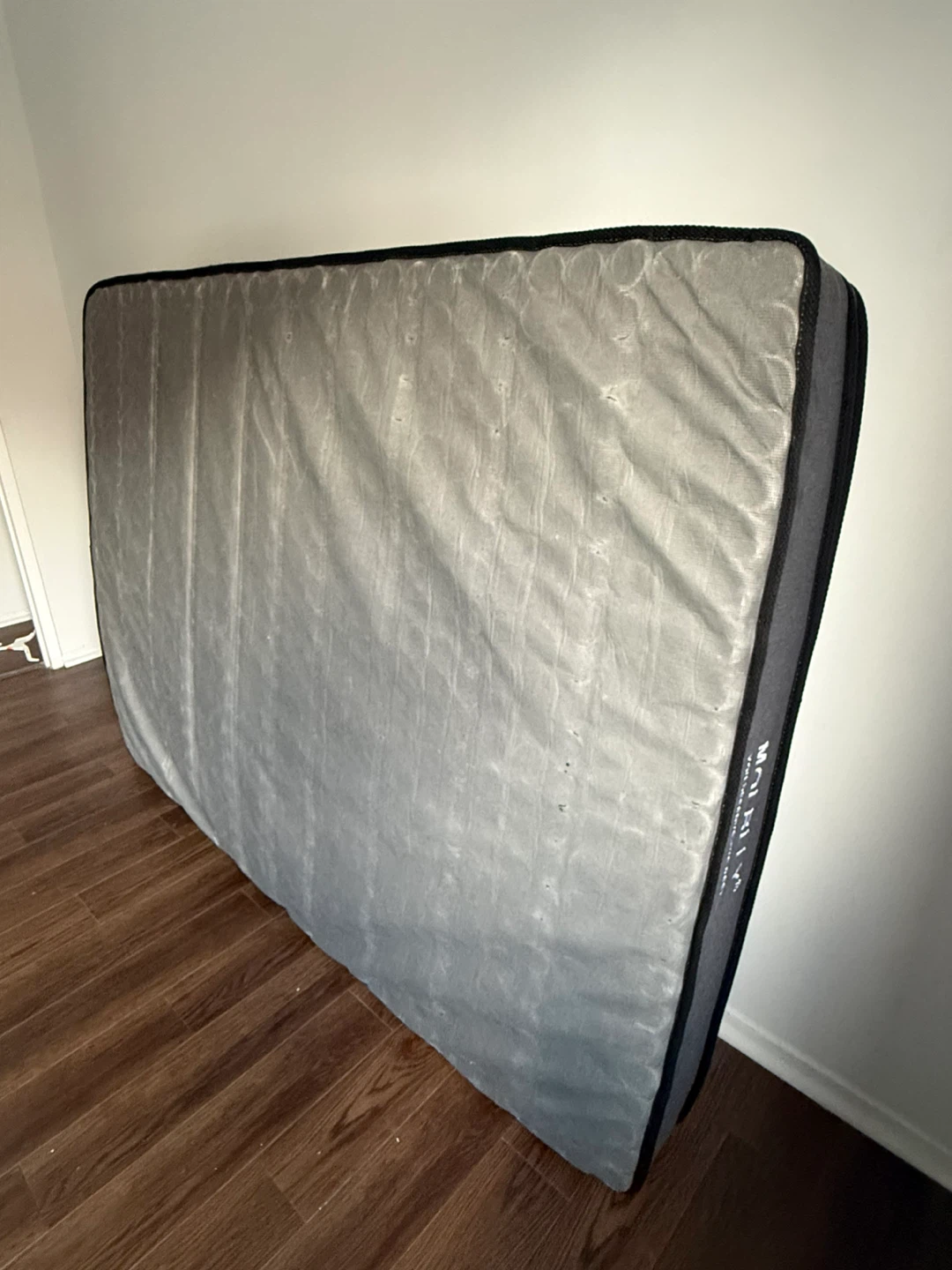 Queen size mattress - photo 5