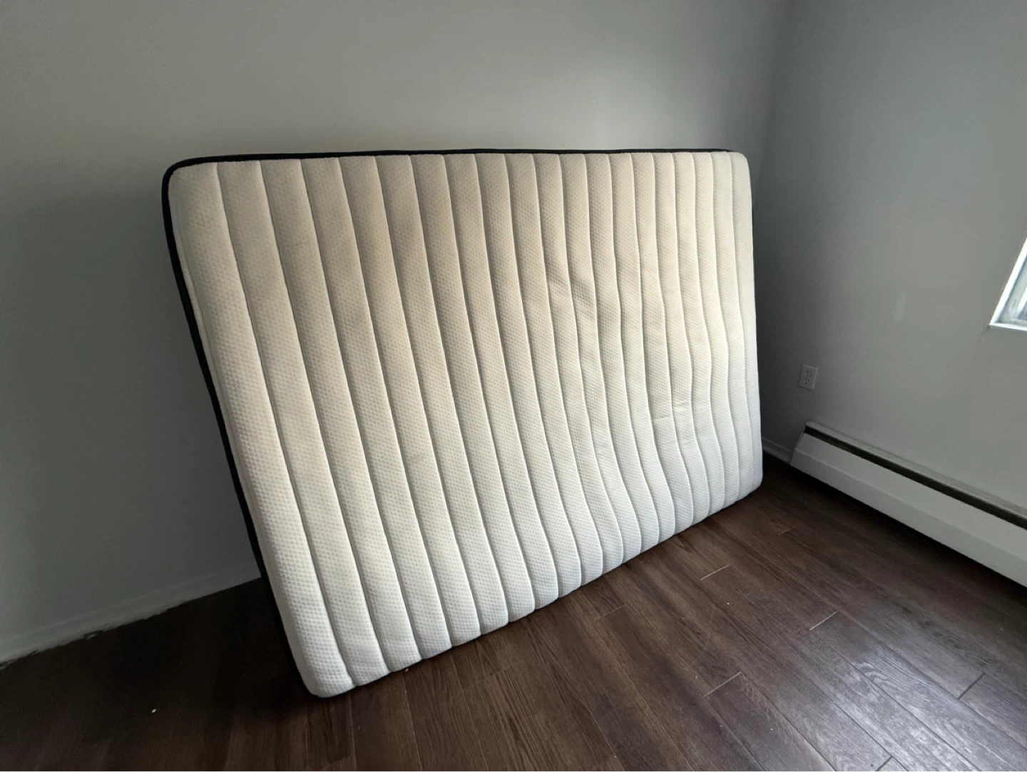 Queen size mattress - photo 3