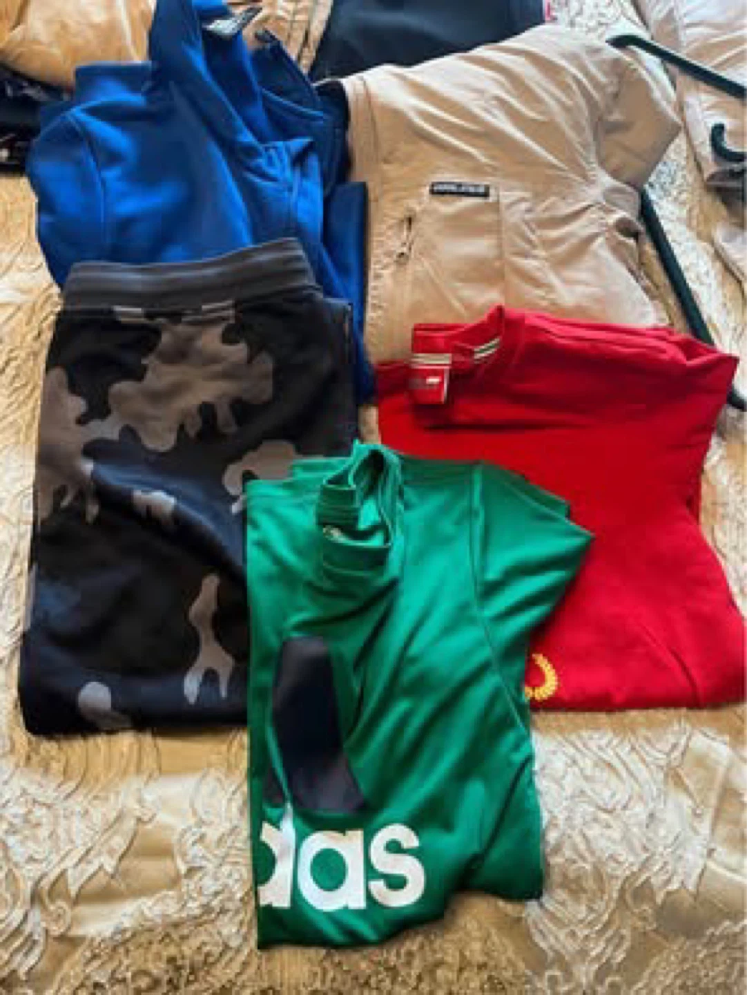 Assorted boy’s Clothing Bundle - photo 4