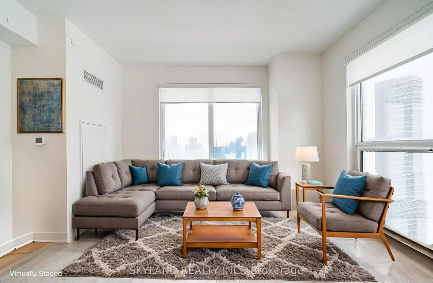 2+1 bed | 2 Bath Condo Unit!! - photo 2