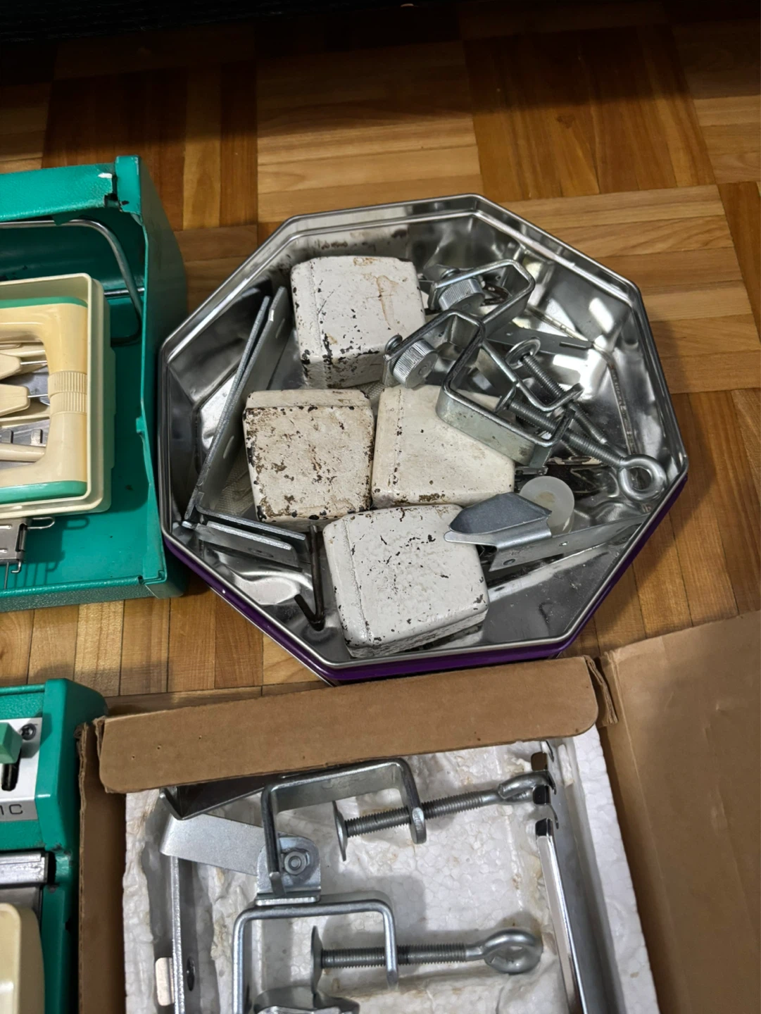 Brother Knitting Machine and Accessories - photo 4