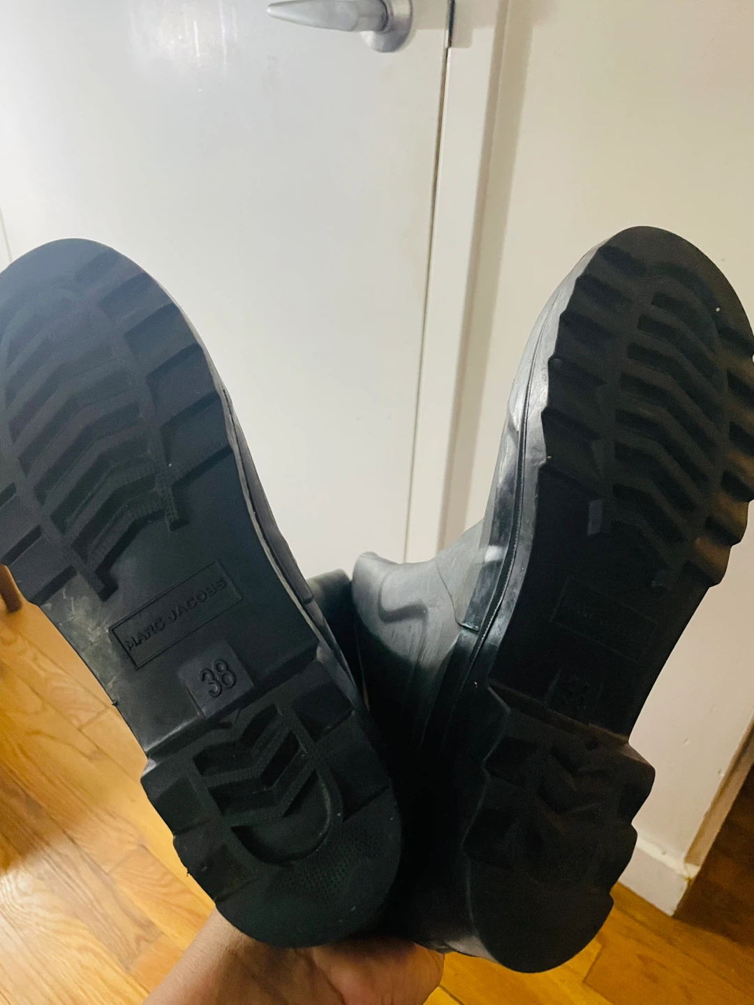Marc Jacobs Black Rubber Rain Boots Size 38 - photo 3