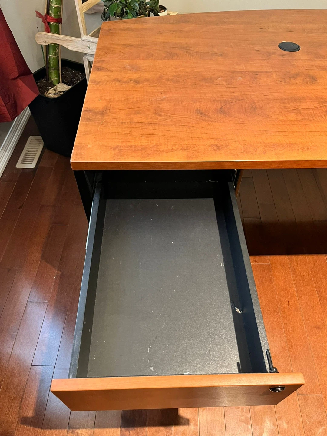 Executive Desk with Drawers - photo 5