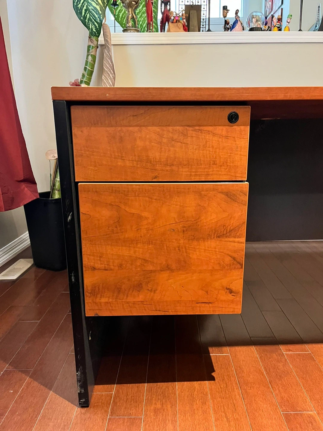 Executive Desk with Drawers - photo 3