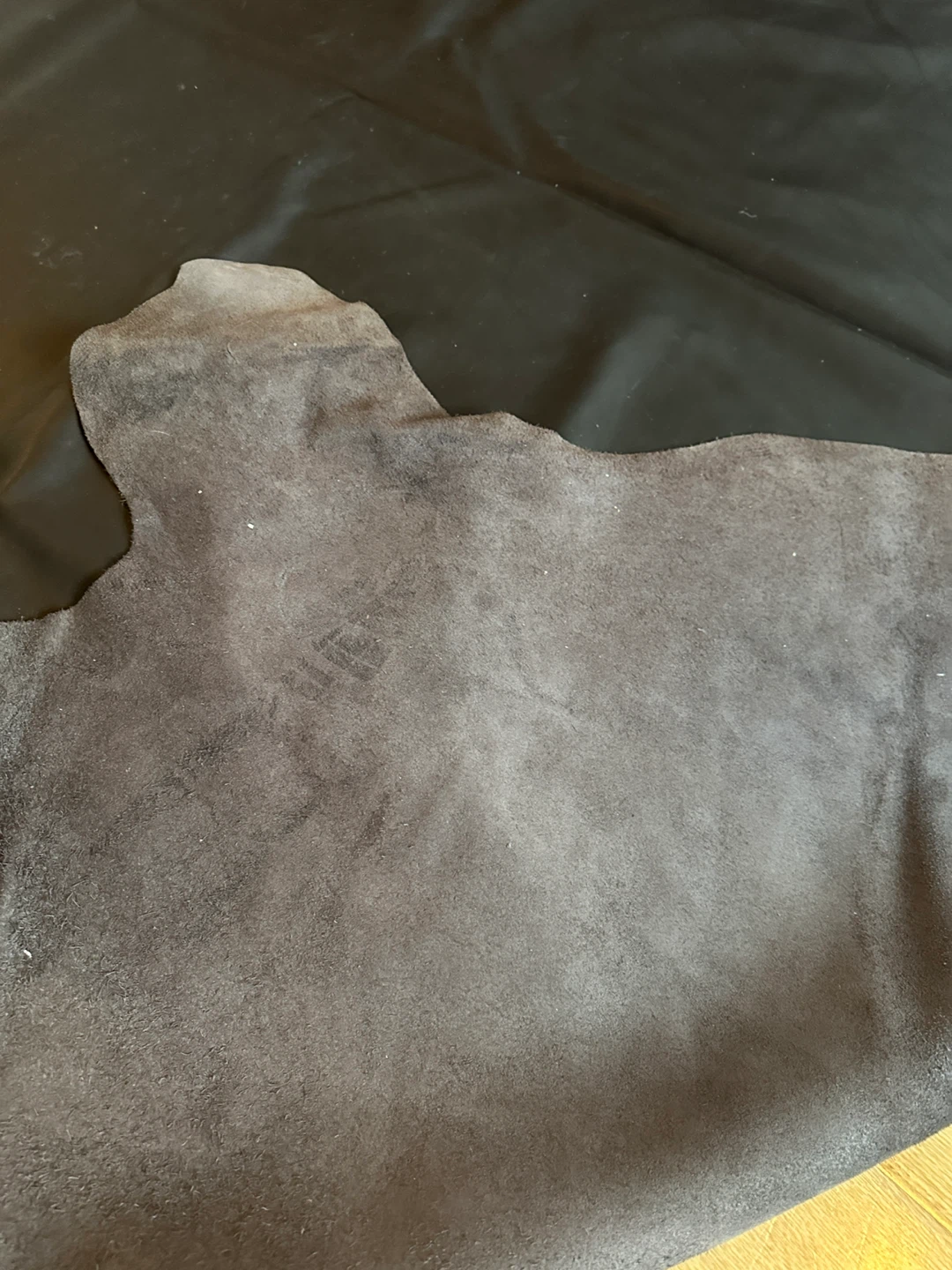 LARGE FULL GRAIN ITALIAN LEATHER UPHOLSTERY RUG CRAFT FURNITURE - photo 5