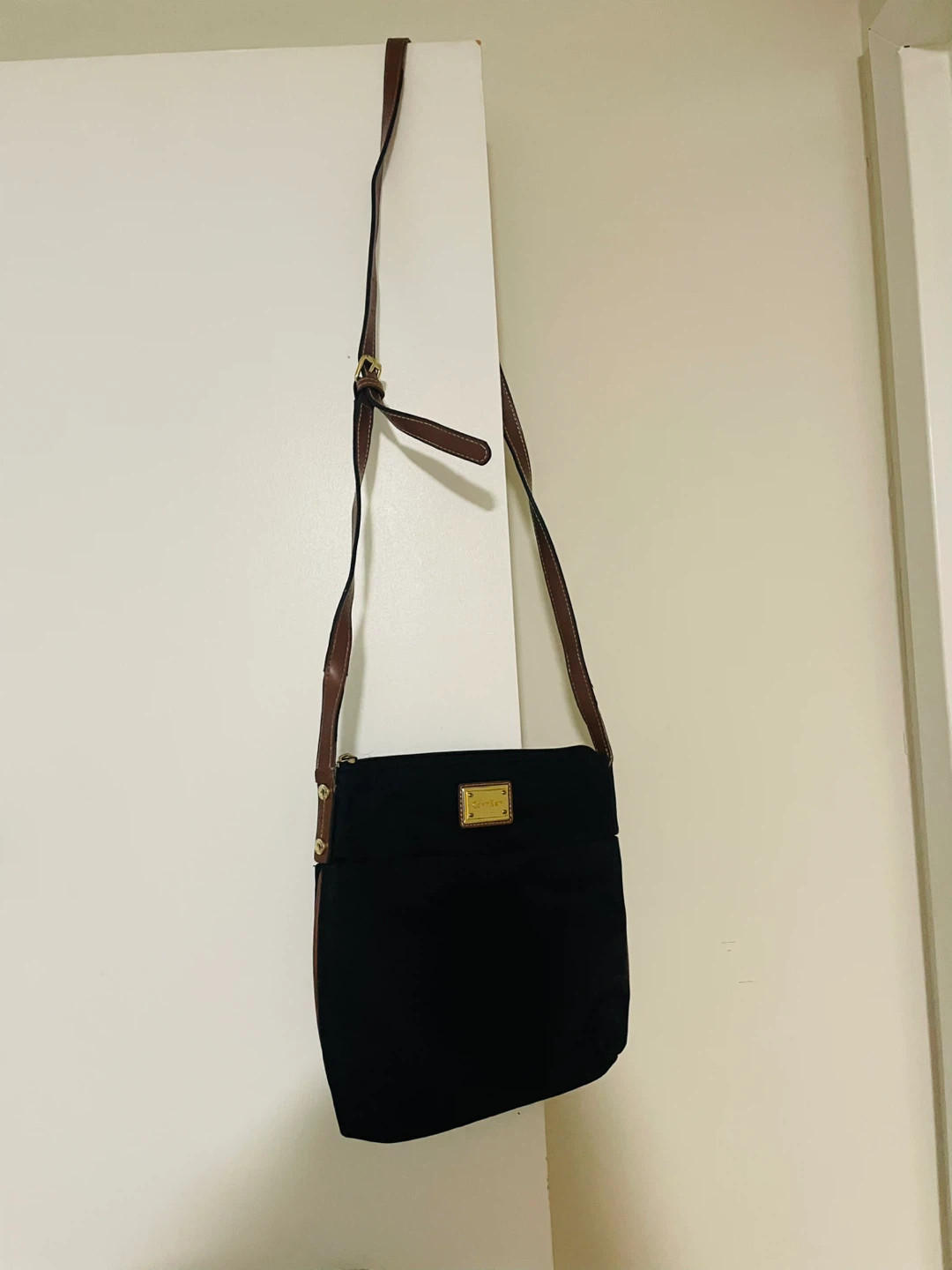 Liz Claiborne Black Nylon Crossbody Bag - photo 2