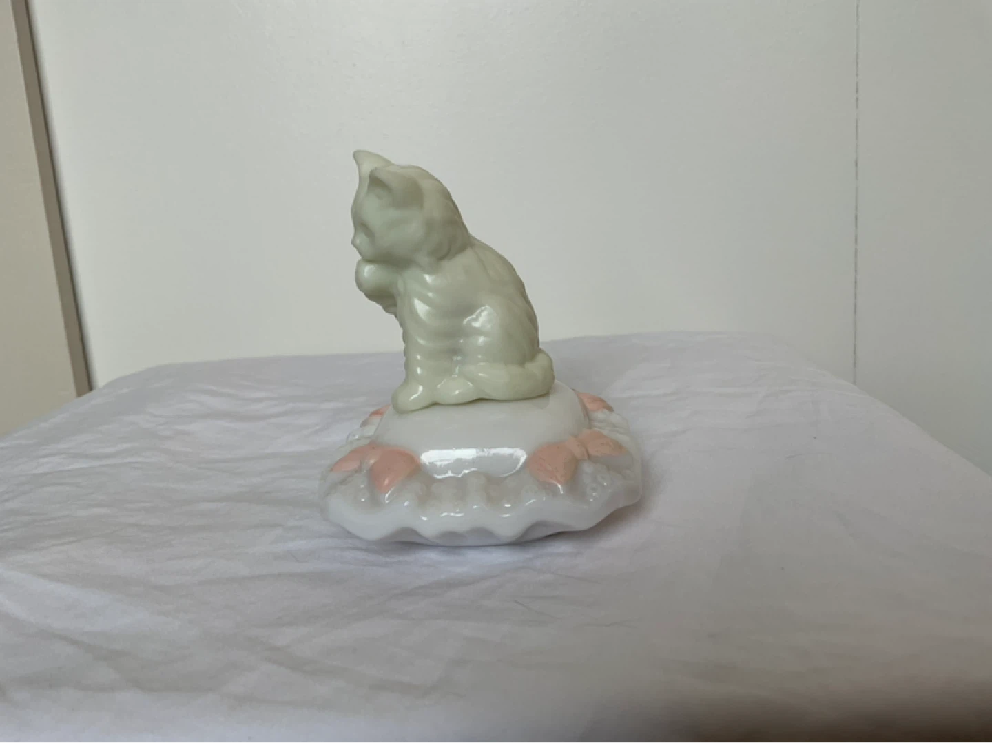 Vintage 1970’s “Sitting Pretty” cat pillow cologne bottle - photo 5